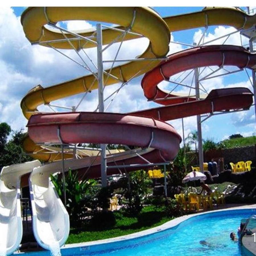 Golden Dolphin Grand Hotel Excelente Caldas Novas Eksteriør billede